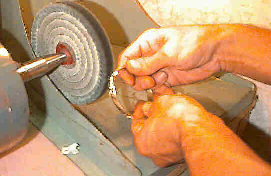 A PICTURE OF POLISHING